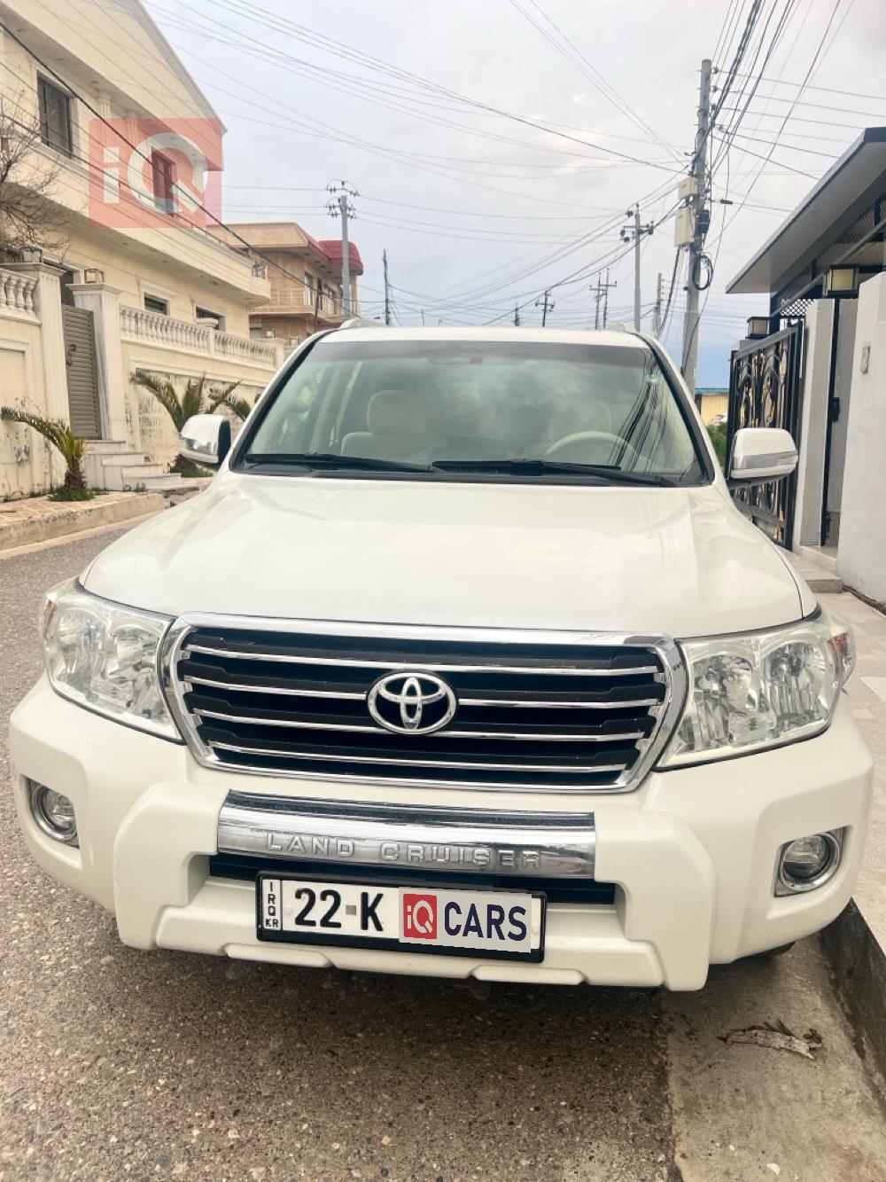 تويوتا لاندكروزر